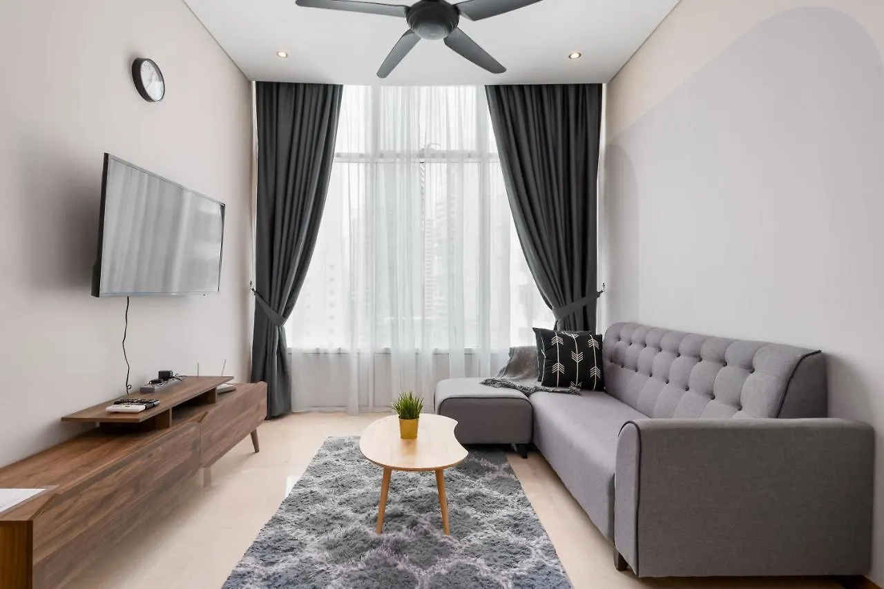 شقة Sky Suites Klcc Homestay By Birdy Stay كوالالمبور ماليزيا