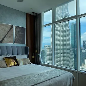 شقة Sky Suites Klcc By Luna Suites, كوالالمبور