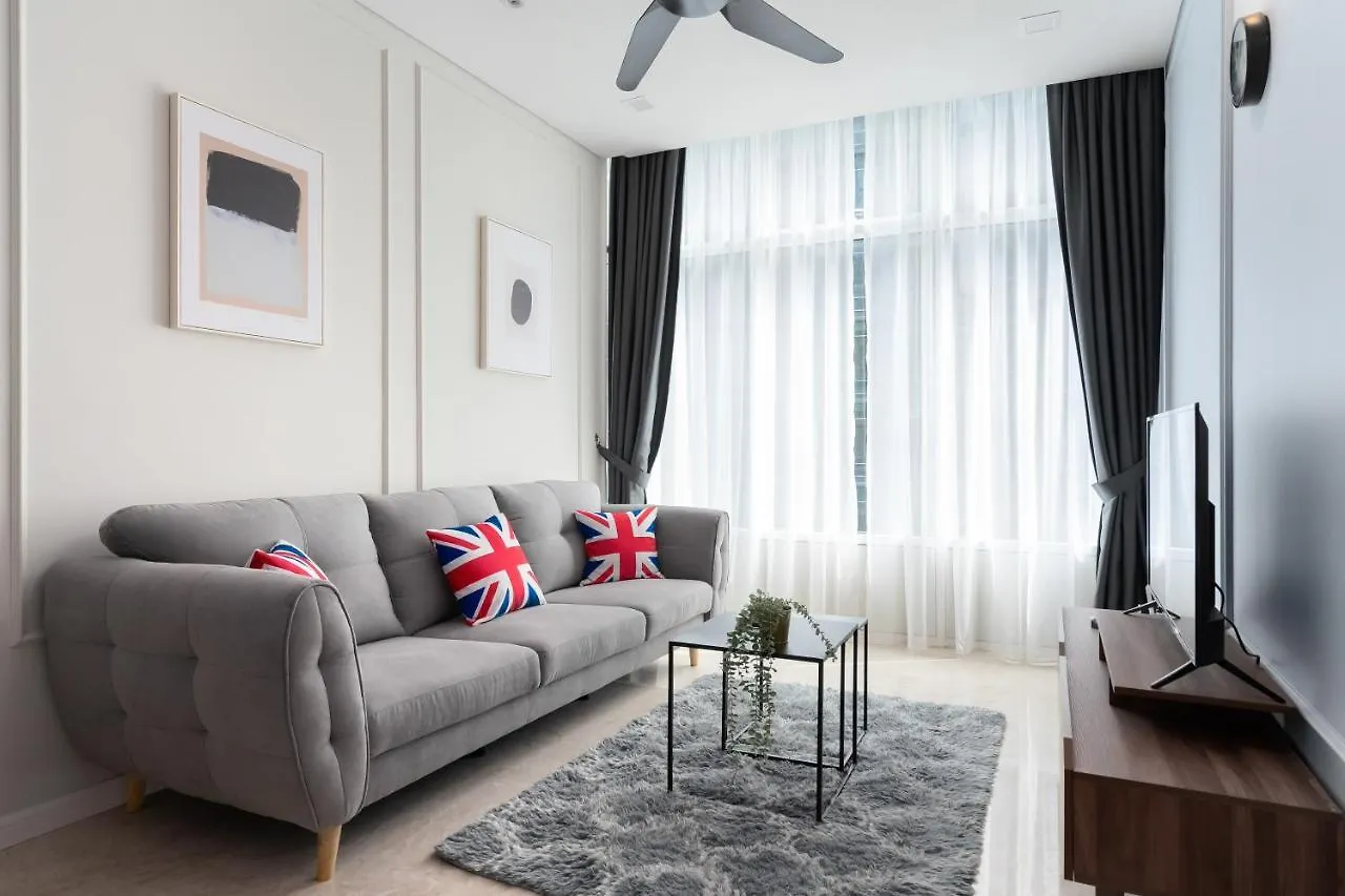 Apartment Sky Suites Klcc Homestay By Birdy Stay Kuala Lumpur