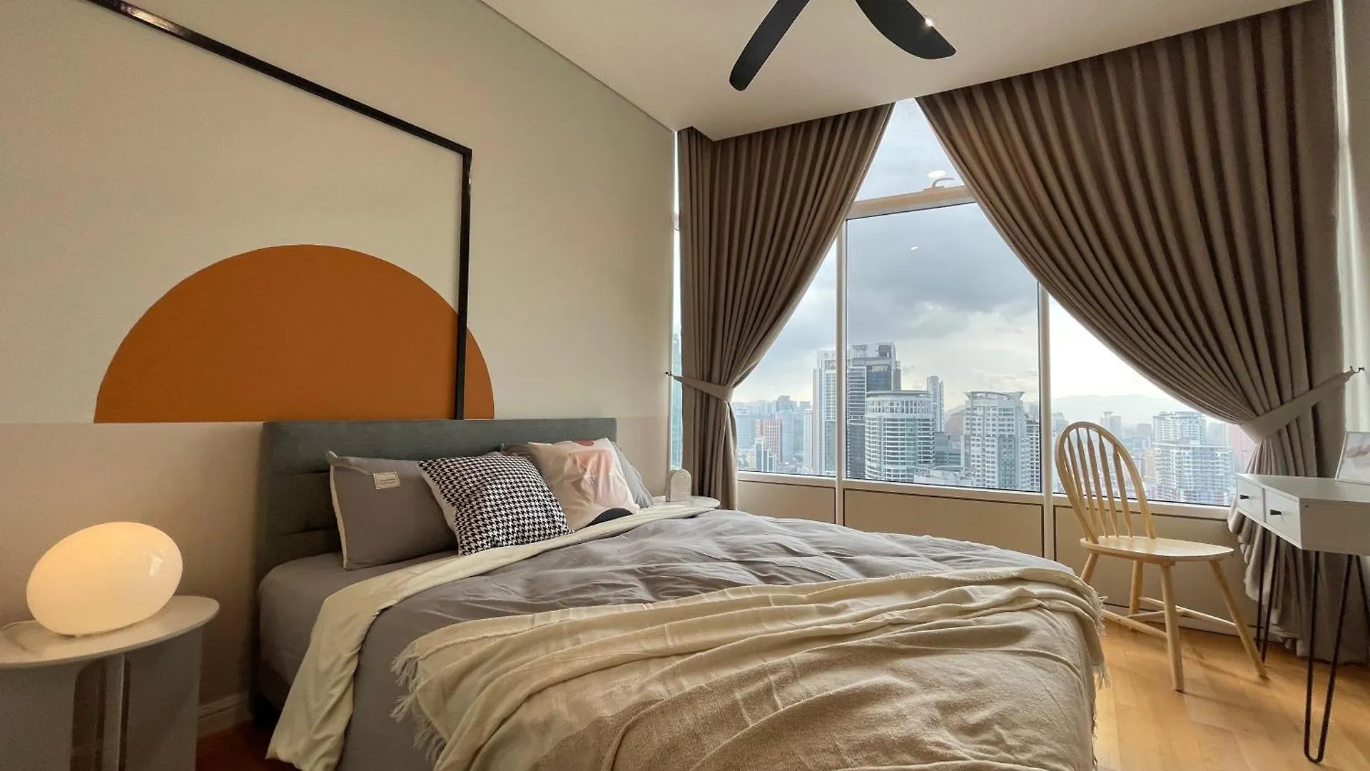 Sky Suites Klcc Homestay By Birdy Stay Kuala Lumpur Malaysia