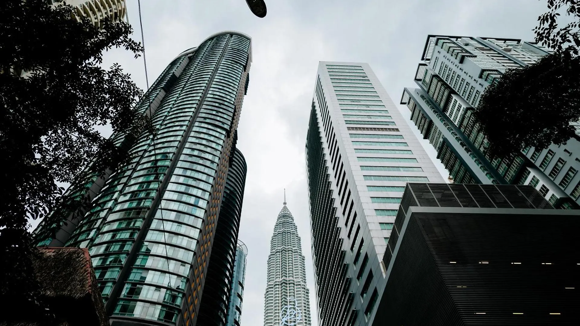 Sky Suites Klcc Homestay By Birdy Stay Kuala Lumpur 0*,