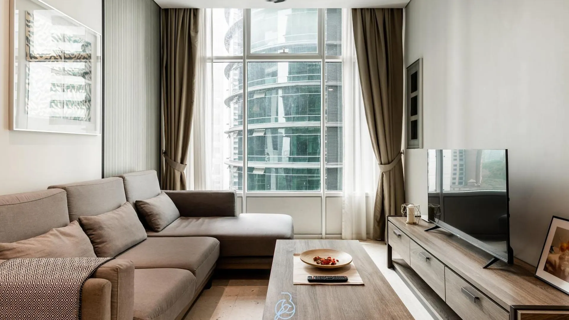 Apartment Sky Suites Klcc Homestay By Birdy Stay Kuala Lumpur Malaysia