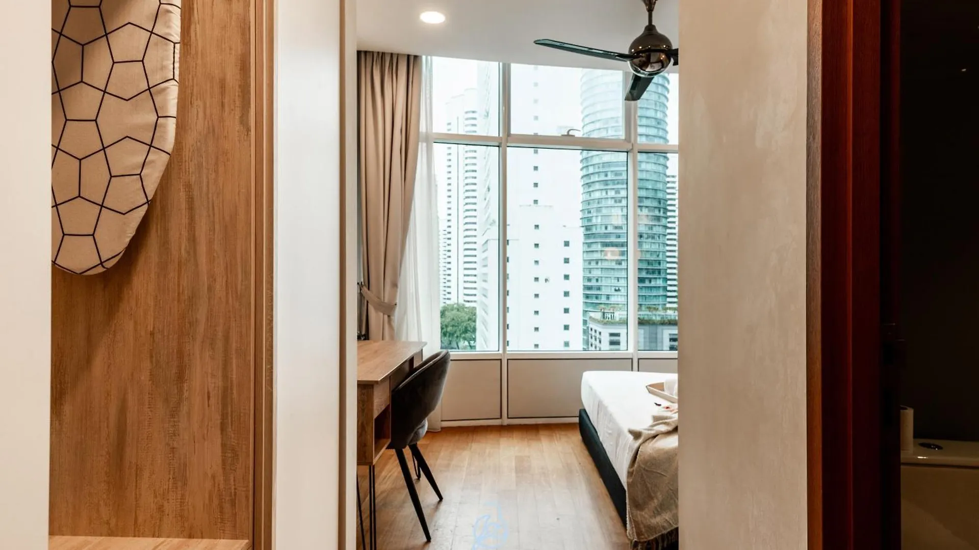 Sky Suites Klcc Homestay By Birdy Stay Kuala Lumpur