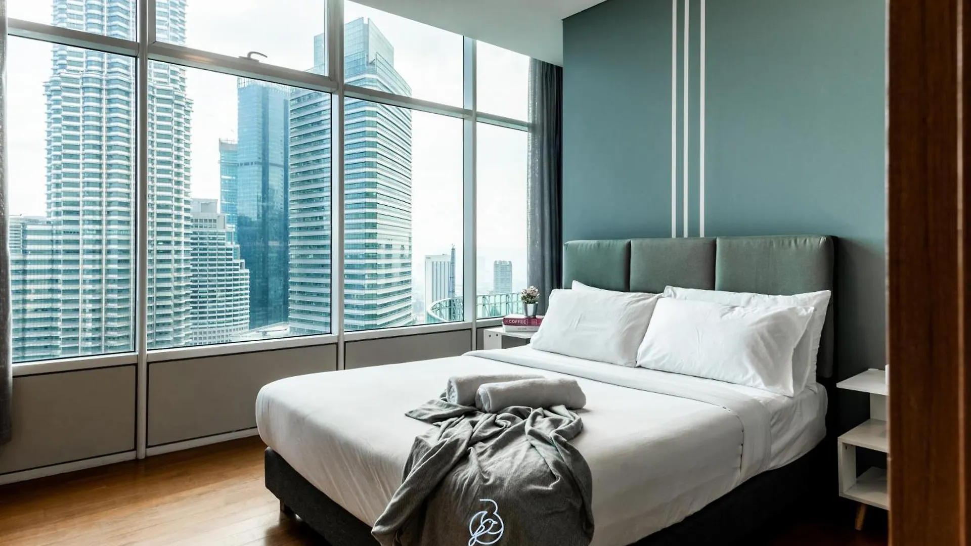 Sky Suites Klcc Homestay By Birdy Stay Kuala Lumpur Apartment