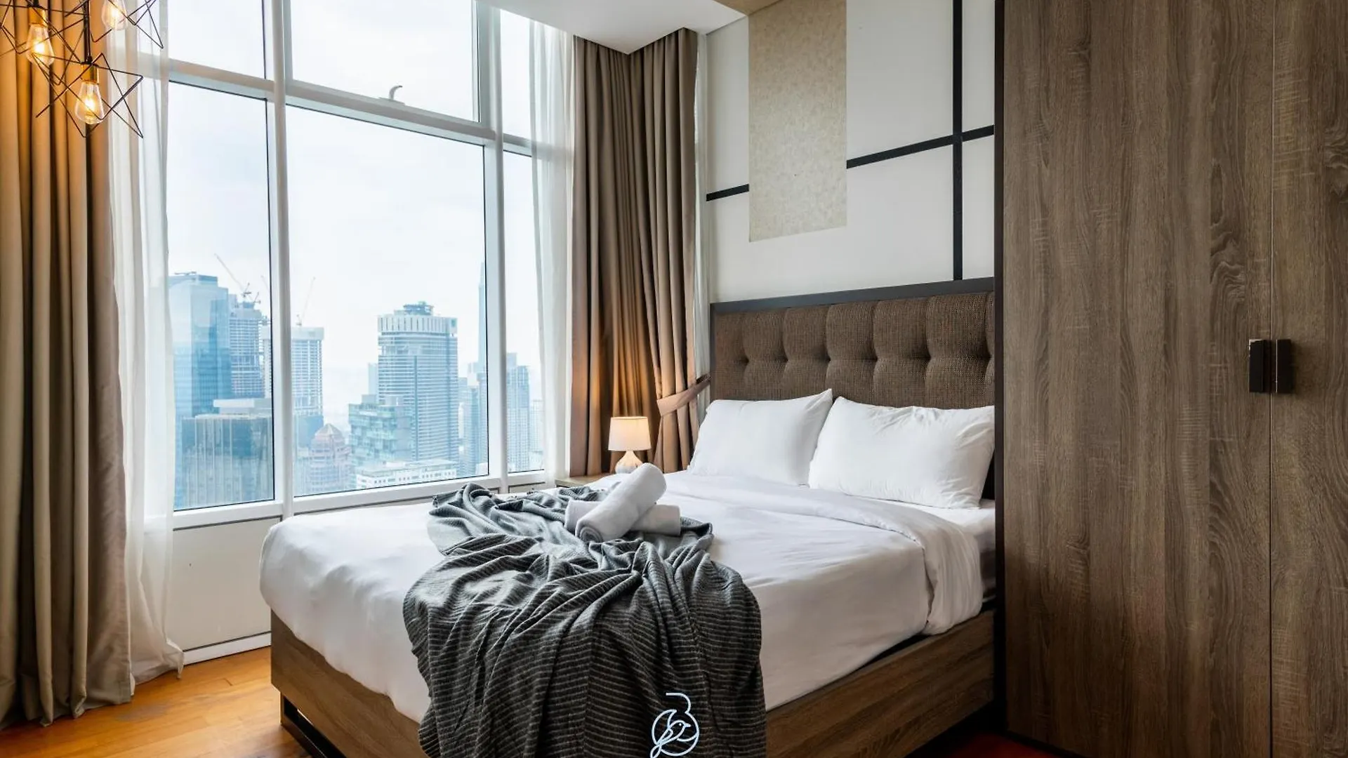 Sky Suites Klcc Homestay By Birdy Stay Kuala Lumpur