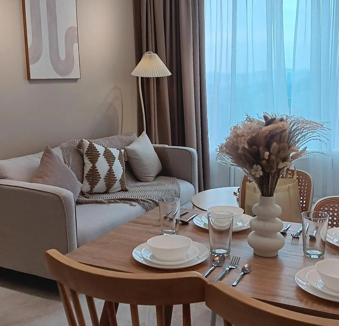 Apartment Sky Suites Klcc Homestay By Birdy Stay Kuala Lumpur