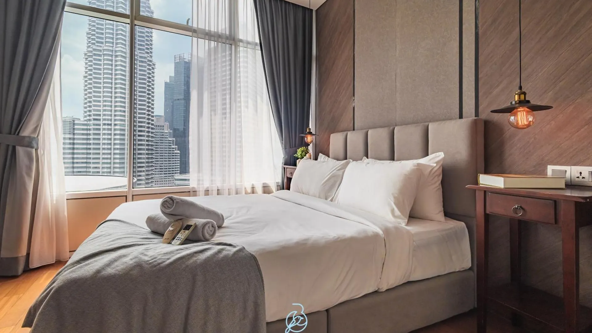 Sky Suites Klcc Homestay By Birdy Stay Kuala Lumpur